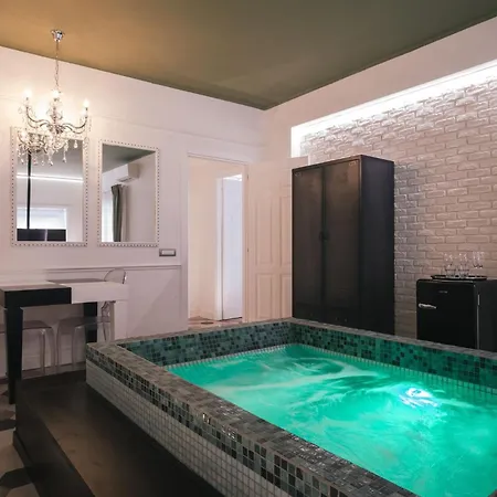 Suitefrattini Degli Eroi Penzion 4*