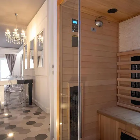 Konukevi Suitefrattini Degli Eroi 4*