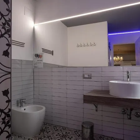 Suitefrattini Degli Eroi Rom